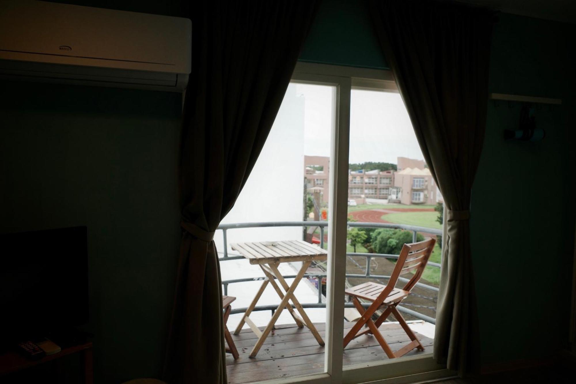 海中天旅店 Sea Of The World B&B Kenting-Nationalpark Exterior foto